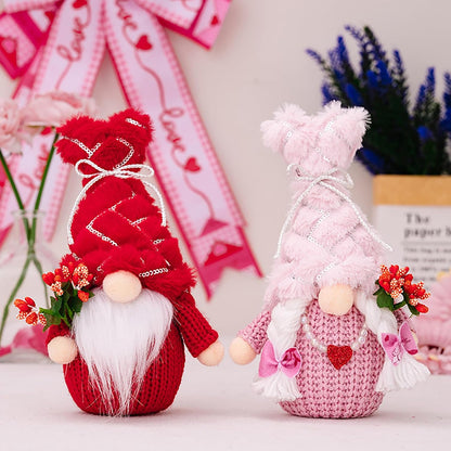 2-Piece Valentine's Day Gnome Set – Handmade Scandinavian Tomte Table Decor